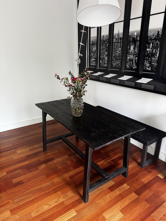 Image 1 of Magnifique table avec banque en bois de schiste ancien