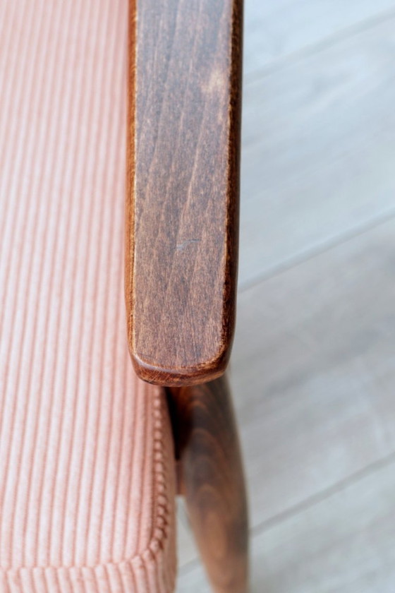 Image 1 of Vintage fauteuil saumon rose ribfluweel mid century modern design 1970