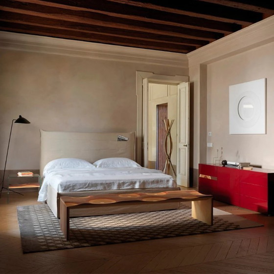 Image 1 of Ripples Bank / Concrete