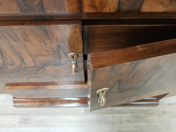 Image 1 of Exclusive 1940s Art Decò sideboard in walnut burl with mirror