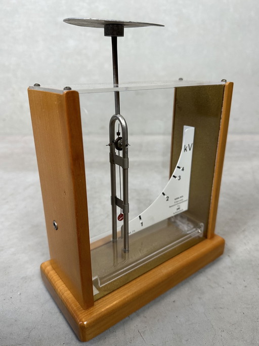 Didactic measuring instrument - static voltmeter