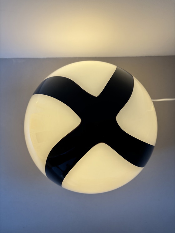 Image 1 of Eglo Leuchten XL Egg lamp vloer-/tafellamp in wit opalineglas met zwarte lijnen