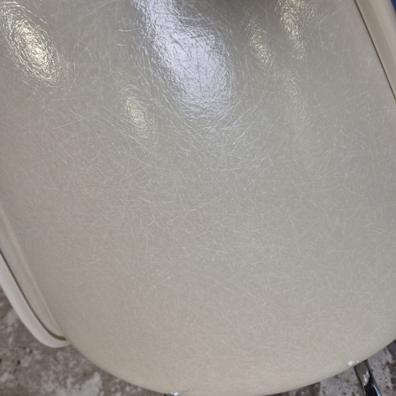 Image 1 of Eames Herman Miller, sedie in fibra di vetro Vitra DSX, vintage