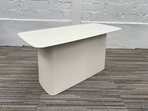 1X Metal Side Table Vitra