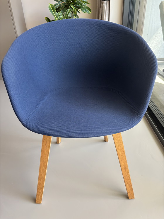 Te Koop. 5 Blauwe Stoelen Merk Hay – Eetkamerstoelen, Wood, Cotton (photo 5 of 10)
