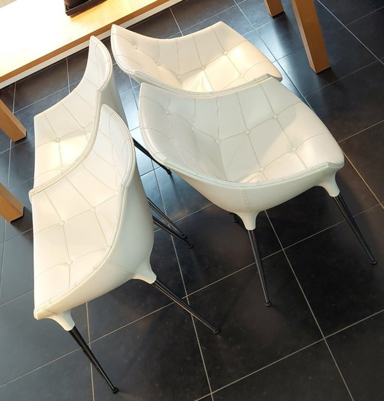 Set of 4 Dining chairs, white with chrome legs, Cassina, Metal, Leather, Modern (photo 4 of 7)