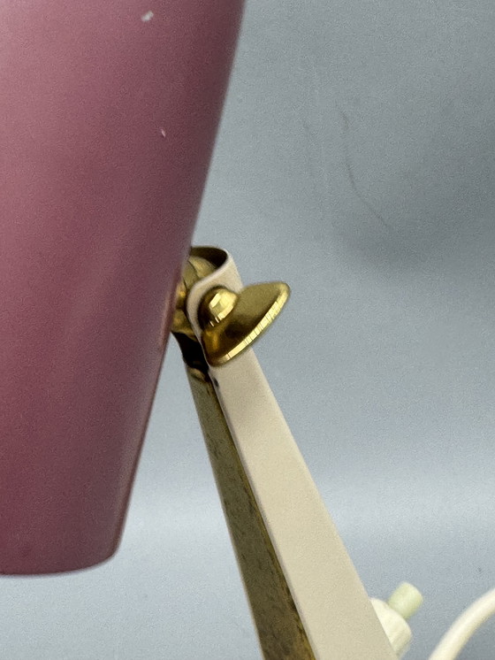 Image 1 of Lampe de table vintage avec abat-jour rose et bouton lumineux
