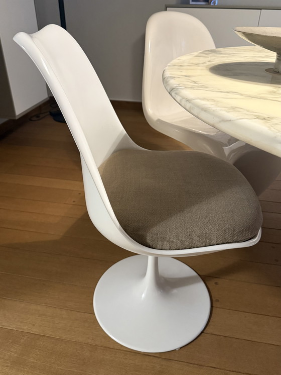 Image 1 of 3 Knoll Tulip stoelen Eero Saarinen origineel uit de 70’ies