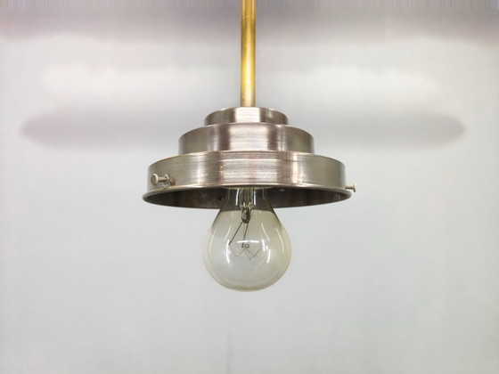 Image 1 of Lampada a sospensione Art Déco con paralume in vetro opalino, Cecoslovacchia, anni '30