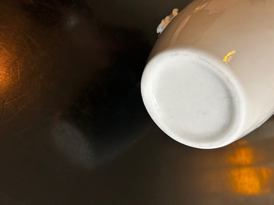 Image 1 of vase en céramique avec applications de fleurs