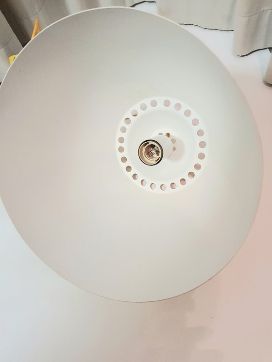 Image 1 of Suspension JAUNE, métal, laque jaune/blanche, années 1990