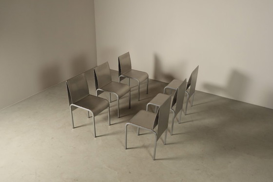 Image 1 of Set aus sechs postmodernen Esszimmerstühlen aus Edelstahl aus der Zeit um 1980-1990.