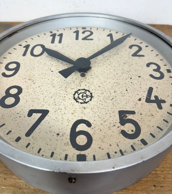 Image 1 of Grijze industriële fabriekswandklok van Chronotechna, jaren 50