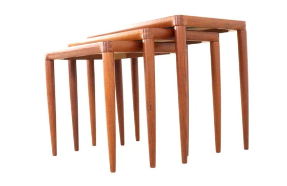 Image 1 of Tables d'appoint gigognes Henry W. Klein pour Bramin, style vintage danois