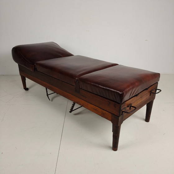Lit d'hôpital militaire anglais ancien – XIXe siècle – Lits 1 personne, Wood, Leather (photo 16 of 16)