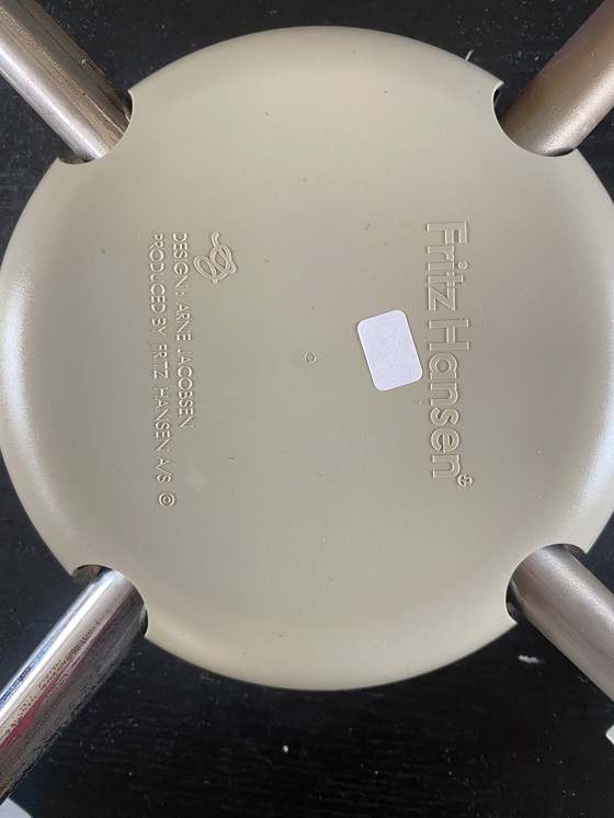 Image 1 of 4 butterfly chairs grand prix Arme Jacobsen for Fritz Hansen