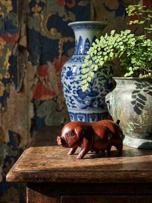 Small pig, sow, carved stained wood, vintage 20th-century Asian craftsmanship