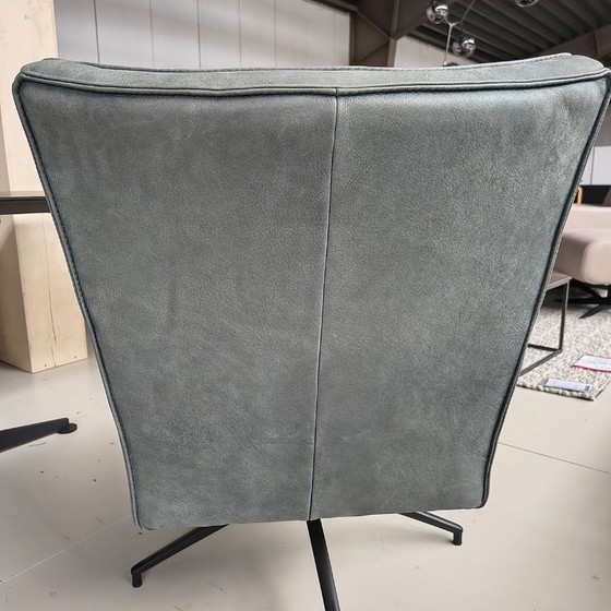 Sessel mit Drehfuß, grau, Metall, Leder, Modern (Foto 3 von 5)