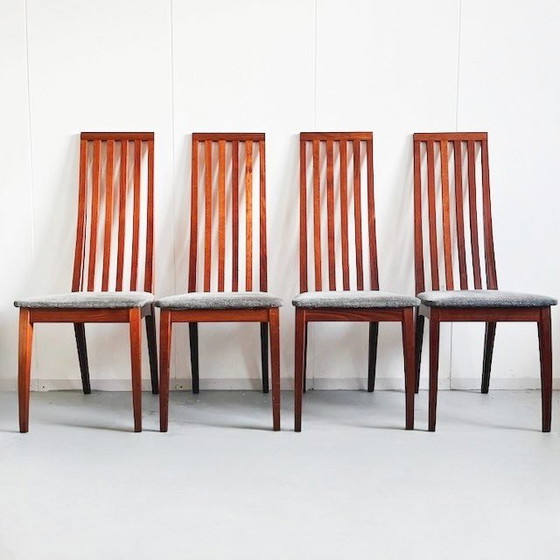 Image 1 of Cuatro sillas de comedor de diseño danés de mediados de siglo en color gris teca, años 70