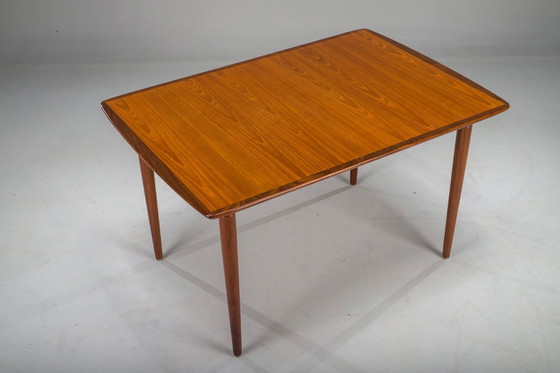 Image 1 of Vintage Esstisch von Gustav Bahus, 1960