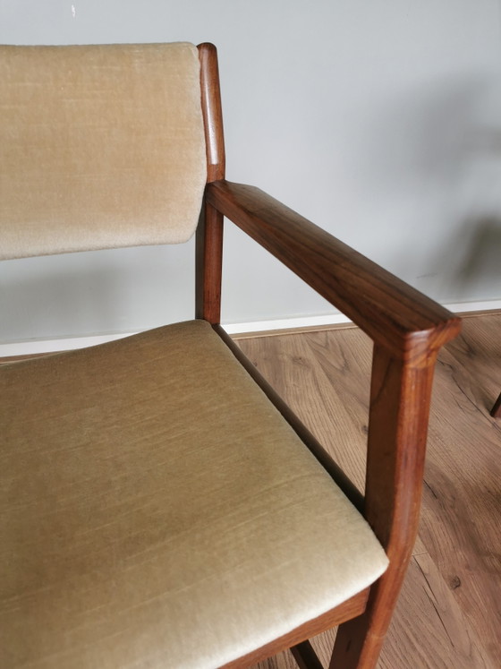 Image 1 of Unieke set van 4 vintage mid-century eetkamerstoelen (een 5e stoel ook beschikbaar, dient verlijmd te worden) 