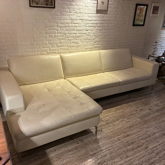 Image 1 of Canapé d'angle Natuzzi en cuir blanc crème avec méridienne