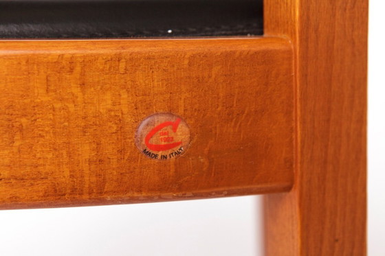 Image 1 of Set di 4 sedie italiane di DAL1923, anni '80, legno di olmo, similpelle nera