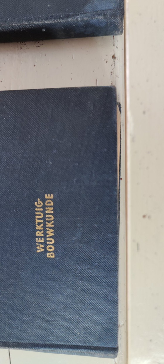 Image 1 of Vintage Technisch Vademecum 2 delen A en M 