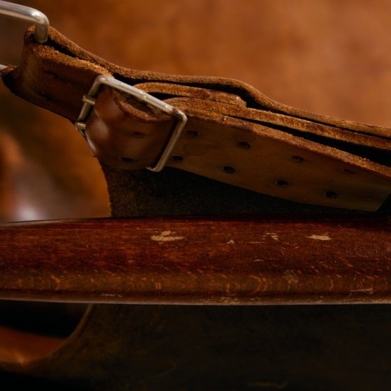 Image 1 of Sillón húngaro MK10978 de piel de becerro