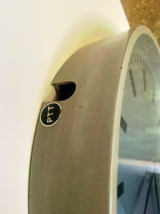 Image 1 of Horloge murale industrielle – PTT Pays-Bas