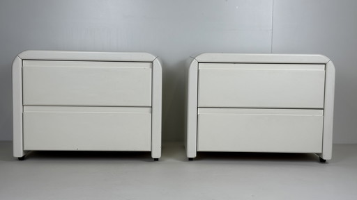 2 x vintage massief hout Space Age witte nachtkastjes met lades op wieltjes