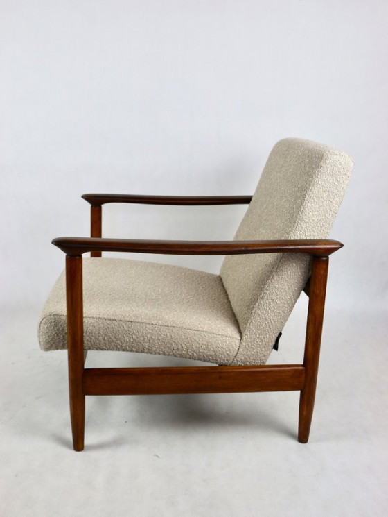 Image 1 of Sessel GFM-142, Entwurf von Edmund Homa aus den 70er Jahren, beigefarbener Bouclé-Stoff – 2 Stück verfügbar