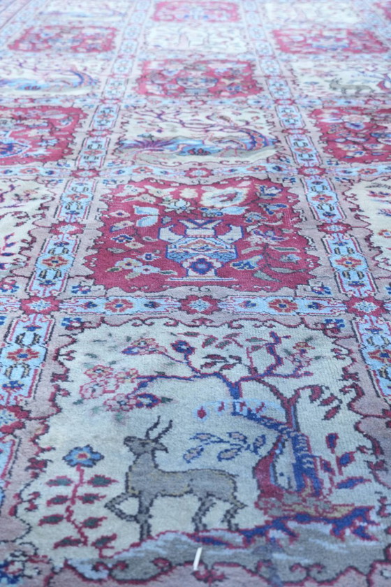 Image 1 of Großer orientalischer Teppich mit eleganten Mustern und schönen Farben, 397 x 304 cm