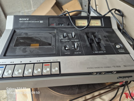 Sony Cassette Deck – Cadeaus, Metal, Plastic (photo 5 of 6)