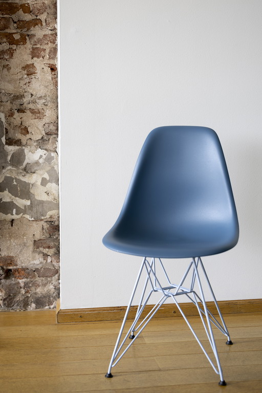 6x Vitra Eames DSR (6 different colors)
