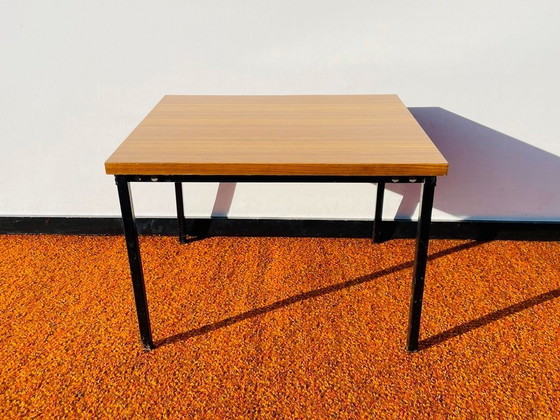 Image 1 of Coppia di tavolini impilabili di P. Guariche per MEUROP. Vintage anni '60/'70