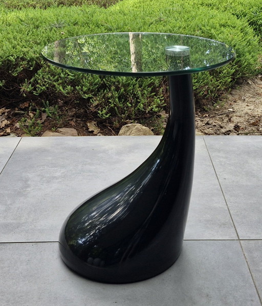 Teardrop-shaped coffee table, black, round tabletop