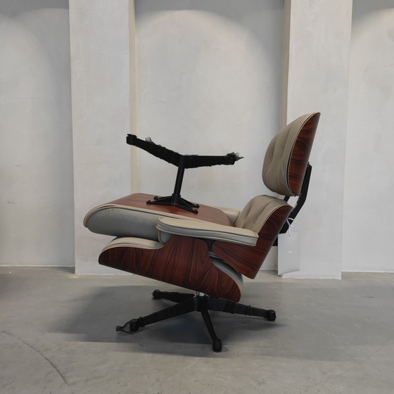 Image 1 of Vitra Eames Lounge Chair incl. Ottoman - Palissandro - Pelle Sabbia Scuro