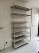 Muuto Compile - Vitrina modular de diseño abierto, color gris