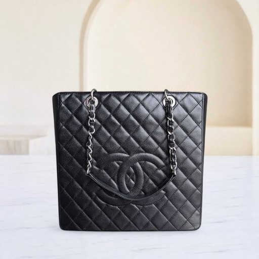Chanel PST Petite Shopping Tote XL - Extra Large Caviar Grained Calfskin Zwart Zilverkleurige Hardware Serie 16