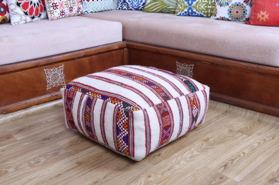 Image 1 of Funda de puf kilim marroquí hecha a mano