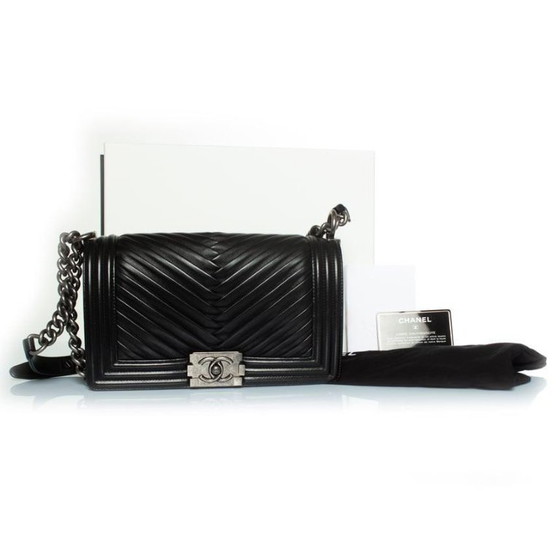 Image 1 of Chanel Boy Bag van lamsleer met chevronplooien