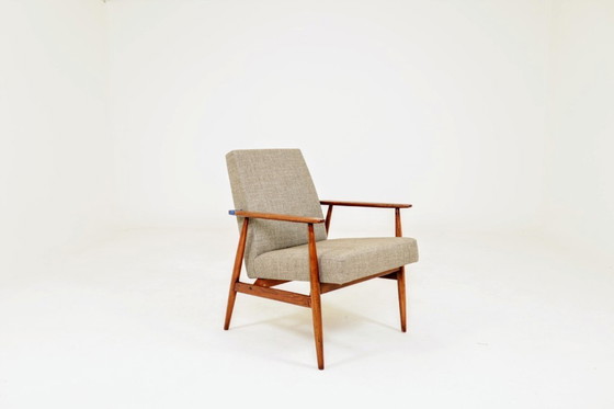 Image 1 of Scandinavische loungestoel met grijze zachte bekleding | Opgeknapte vintage fauteuil