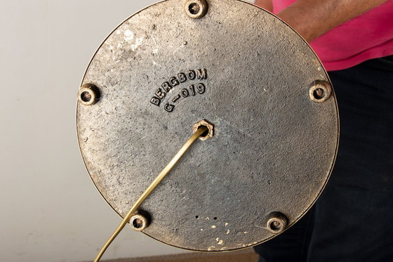 Image 1 of Lampadaire Suédois en Laiton, pied en fonte, modèle G 019 par Bergboms 1960.
