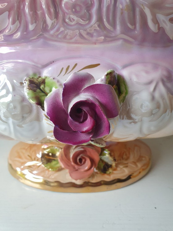 Image 1 of Elegant Bequet Quaregnon style jardinière - pink/white with gold finish