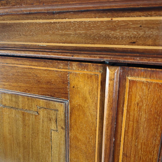 Image 1 of Armoire à linge anglaise en acajou du début du XIXe siècle, vers 1820-1840.