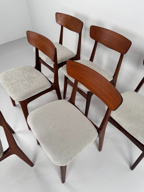 Juego de seis sillas de comedor, Schiønning & Elgaard, Dinamarca, años 60 – Wood (photo 9 of 15)