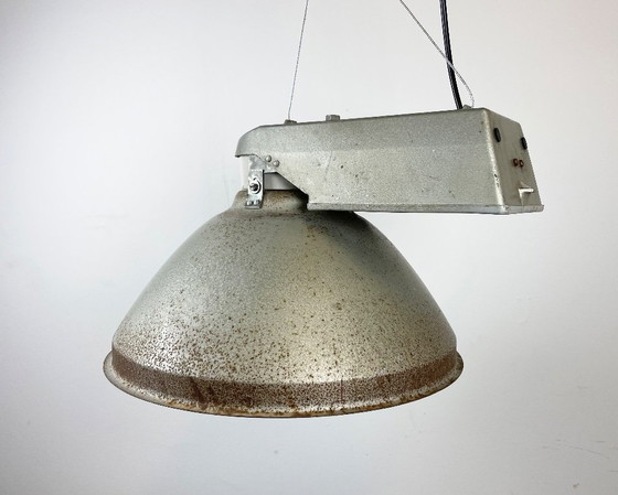 Image 1 of Lampada a sospensione industriale con copertura in vetro smerigliato, anni '70