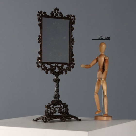 Image 1 of Tafelspiegel van bronskleurig gepatineerd metaal