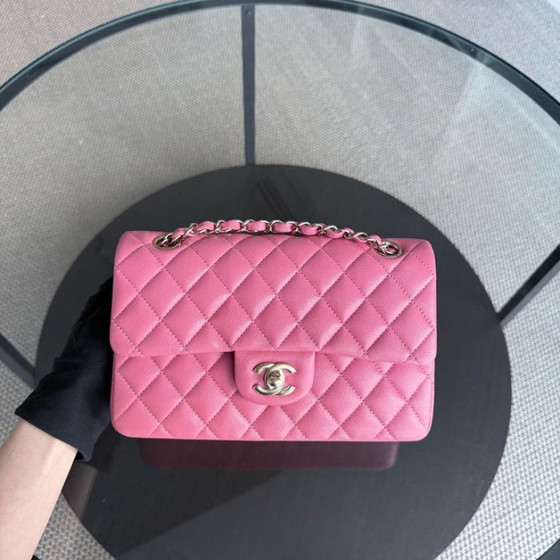 Image 1 of Bolso Chanel Classic Flap pequeño - Caviar 23CM, piel de becerro granulada acolchada, herrajes de oro rosa, Serie 28